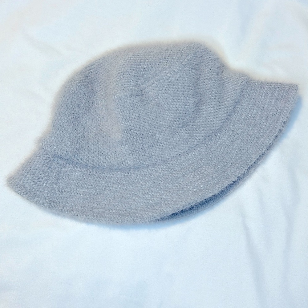 David and Young Fuzzy Bucket Hat